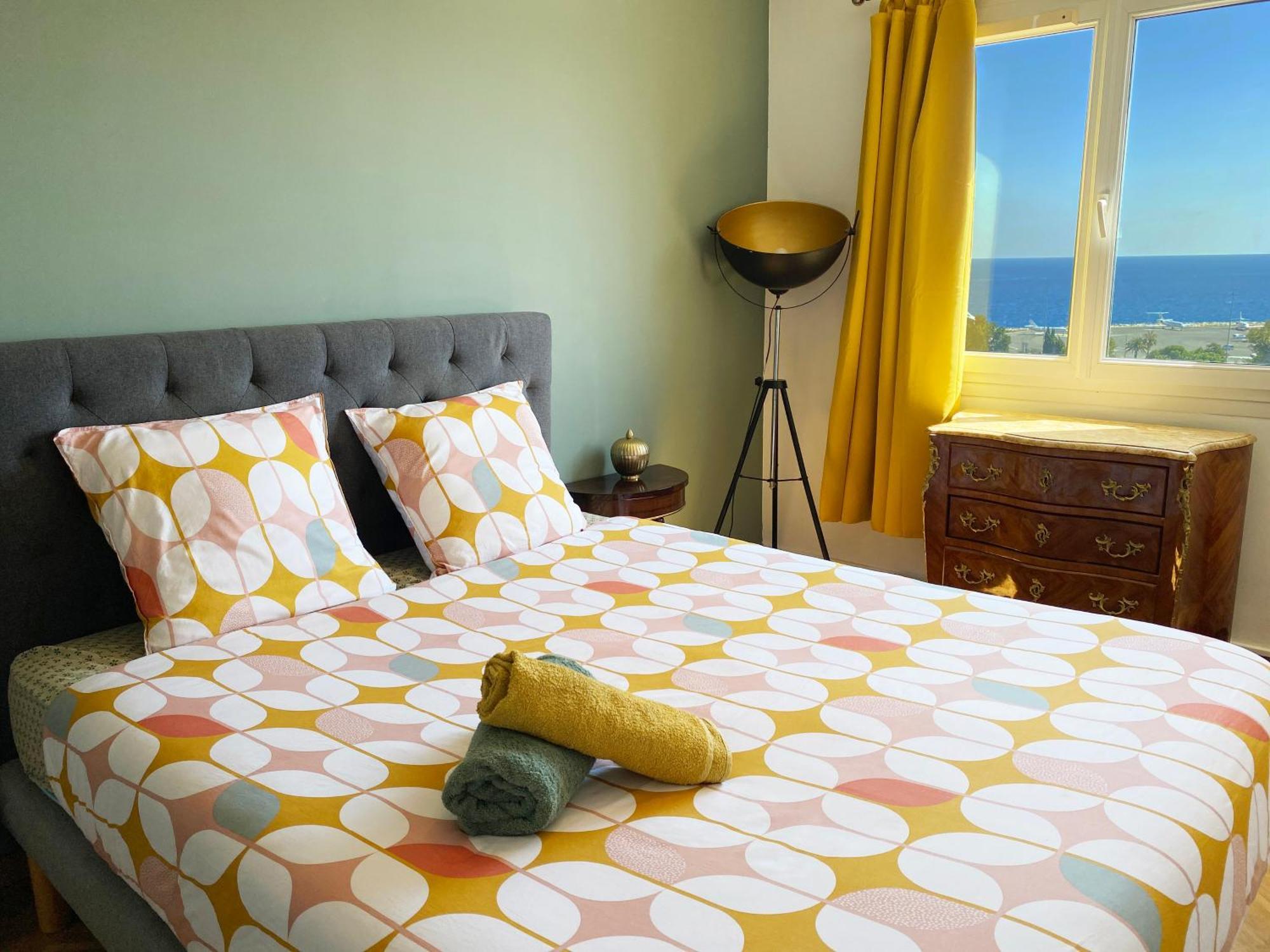 Panoramic Sea View - Air-Conditioning - Balcony - Tramway - 2 Bedrooms - Wifi - Fully Equipped Kitchen Niza Exterior foto